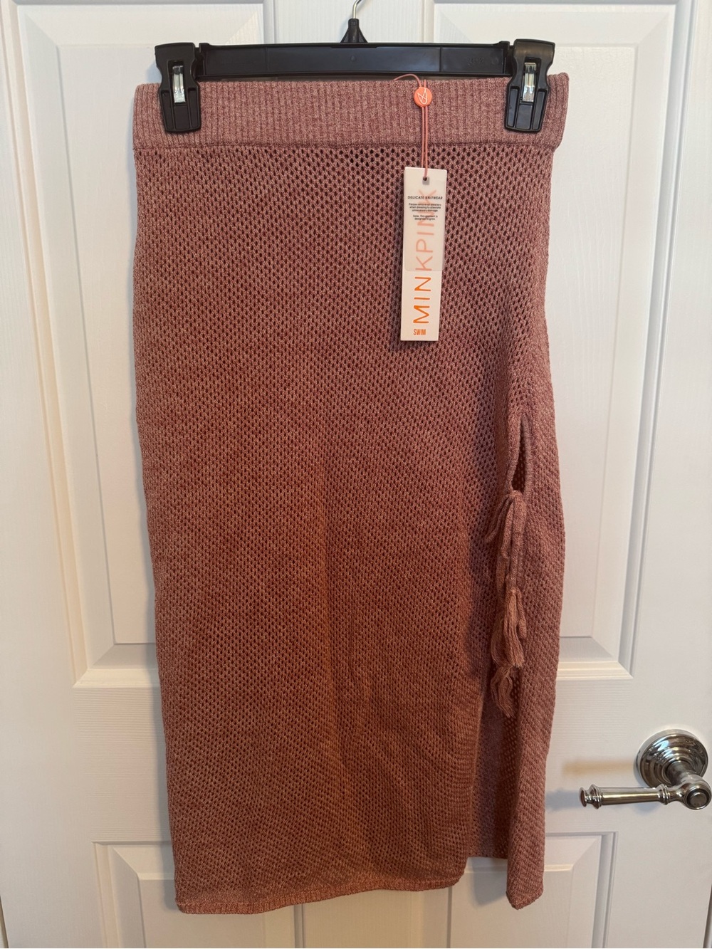MINKPINK Swim Women’s Soft Blush Rose Crochet Skirt Small